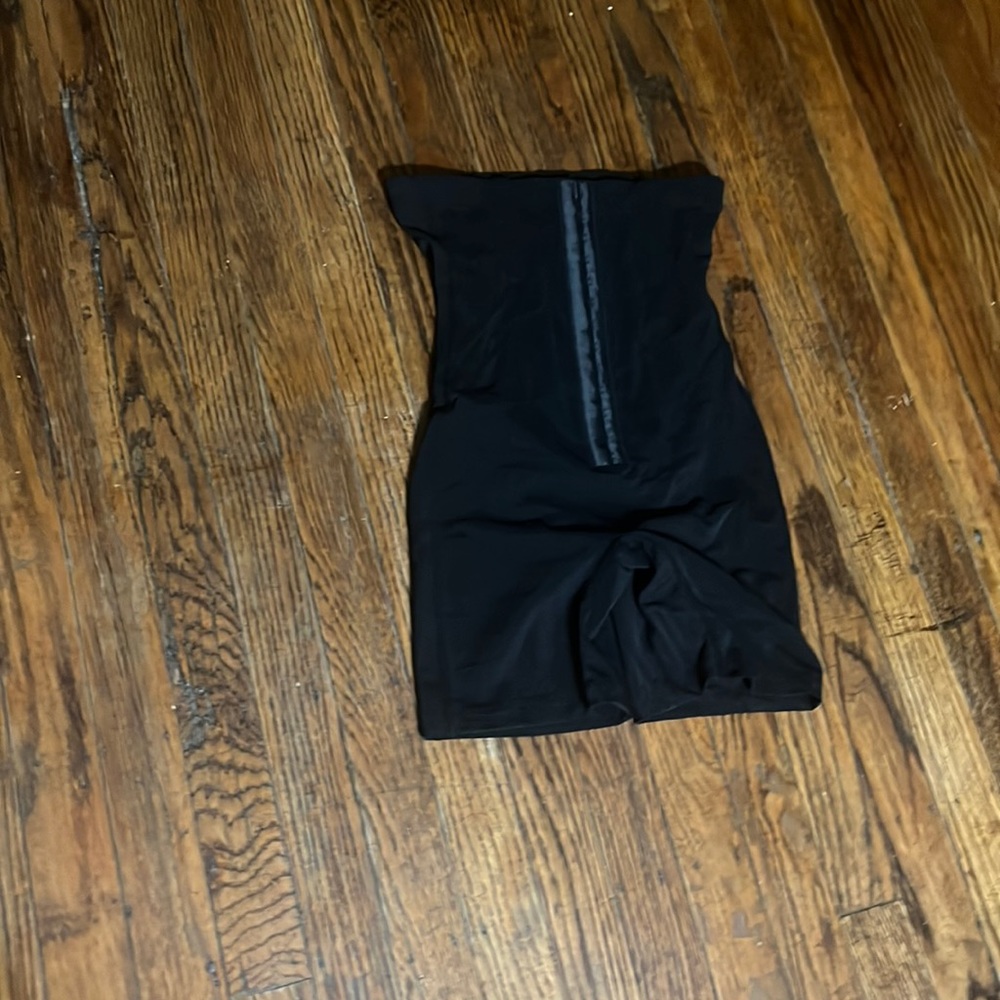 Waist trainer/ Body shape wear